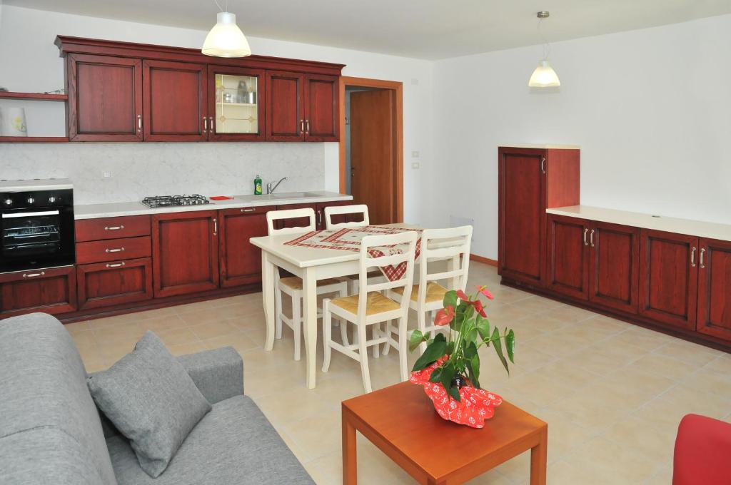 Kuchyň nebo kuchyňský kout v ubytování Albergo Diffuso Magredi