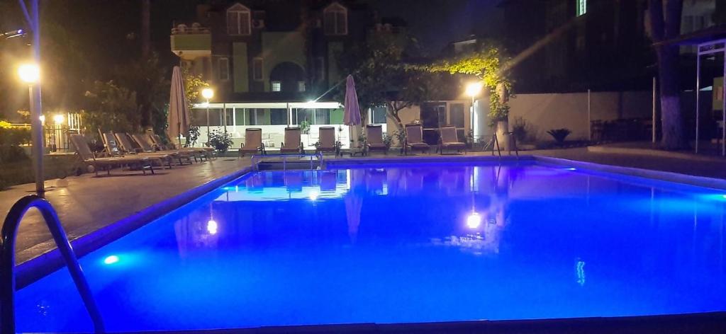 Bazén v ubytování Anita Kemer Noch Hotel - All Inclusive nebo v jeho okolí