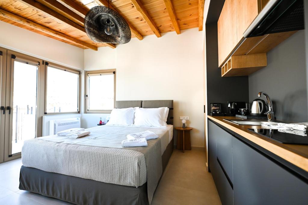 Eumorphia Studios & Apartments - отзывы и видео