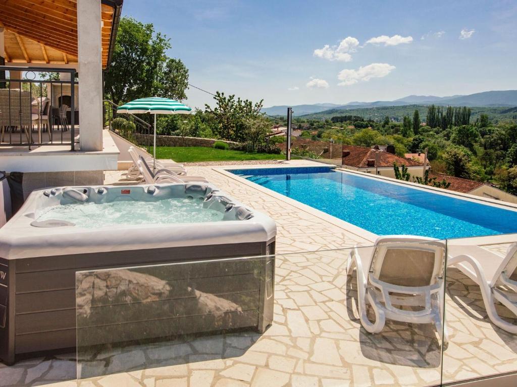 Fotografia z galérie ubytovania Splendid villa with panoramic view v destinácii Donja Glavina