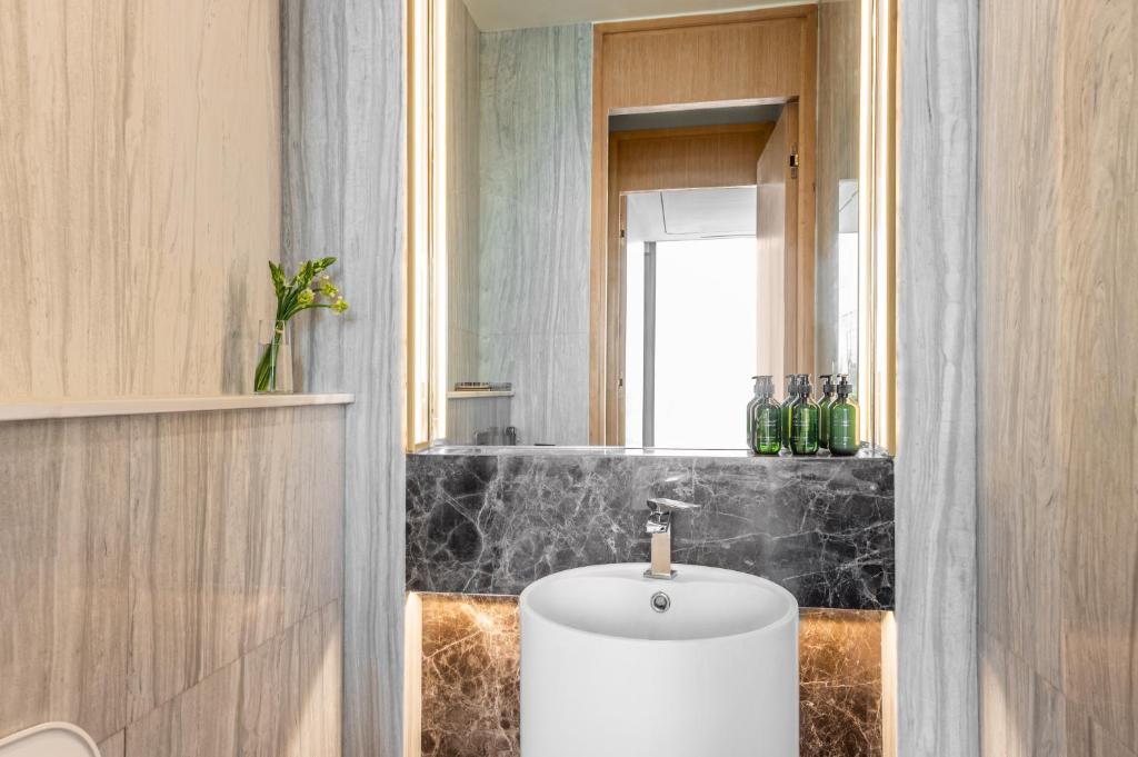 voco Dubai Monaco, the Heart of Europe by IHG - Resim 30