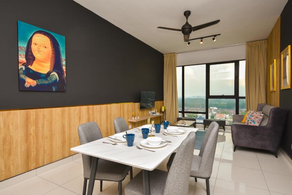 Midvalley Southkey Mosaic Suite by Nest Home - Suite De 2 Dormitorios