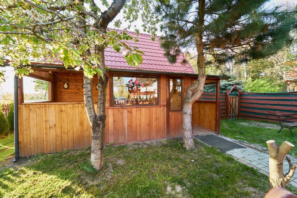 Vonkajšia záhrada v ubytovaní Domek Pod Lasem