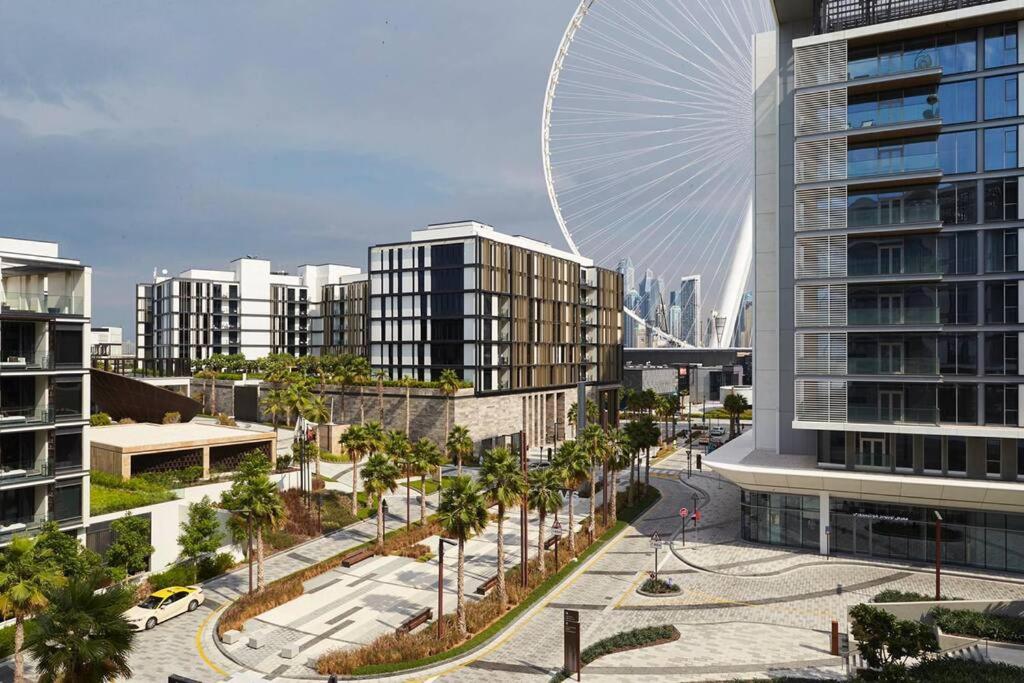 Bluewaters Residences, Bluewaters Island Dubai Mint Stay, Dubai