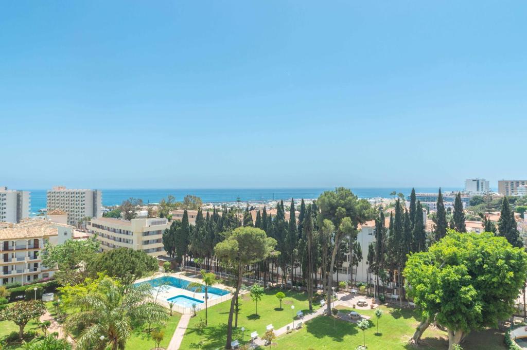 El Rocío en la playa de Cariluela, Torremolinos – Bijgewerkte ...
