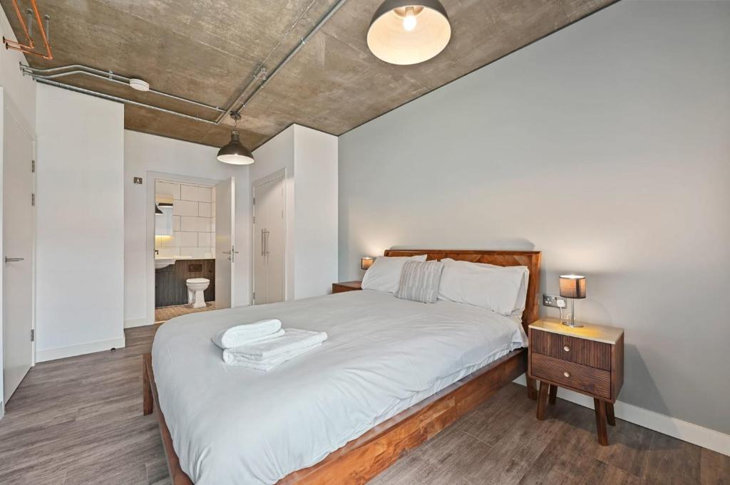 Modern and Chic Apartments at Ferrum near Wembley Park - One-Bedroom Apartment