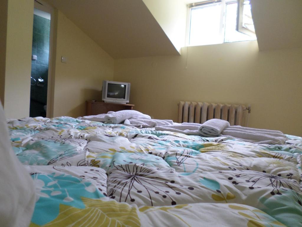 Стая с двойно легло и легло тип „king size“