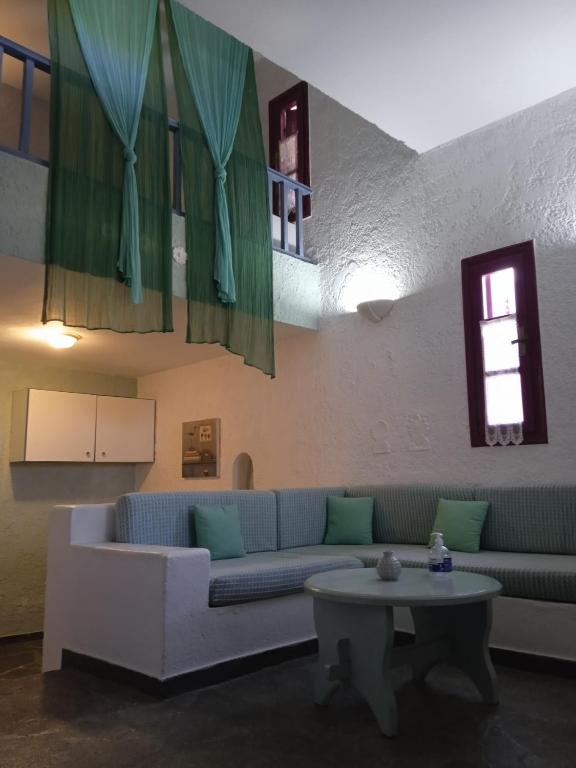 Posezení v ubytování Nefeli Hotel Leros