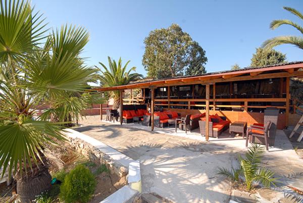 Restaurace v ubytování Porto Kalliali