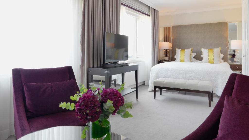 
Junior Suite with Balcony
