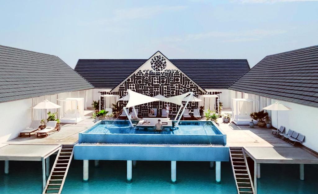 Piscina di The Standard, Huruvalhi Maldives o nelle vicinanze