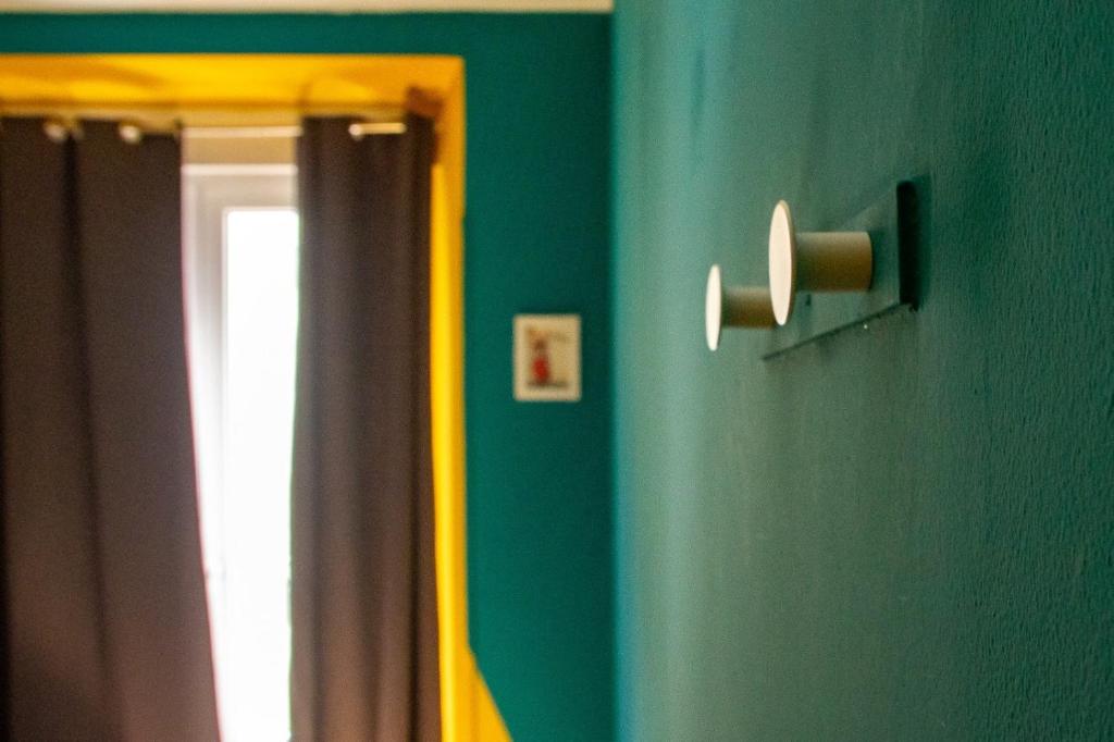 Onefam Sungate - Habitación Compartida De 3 Camas