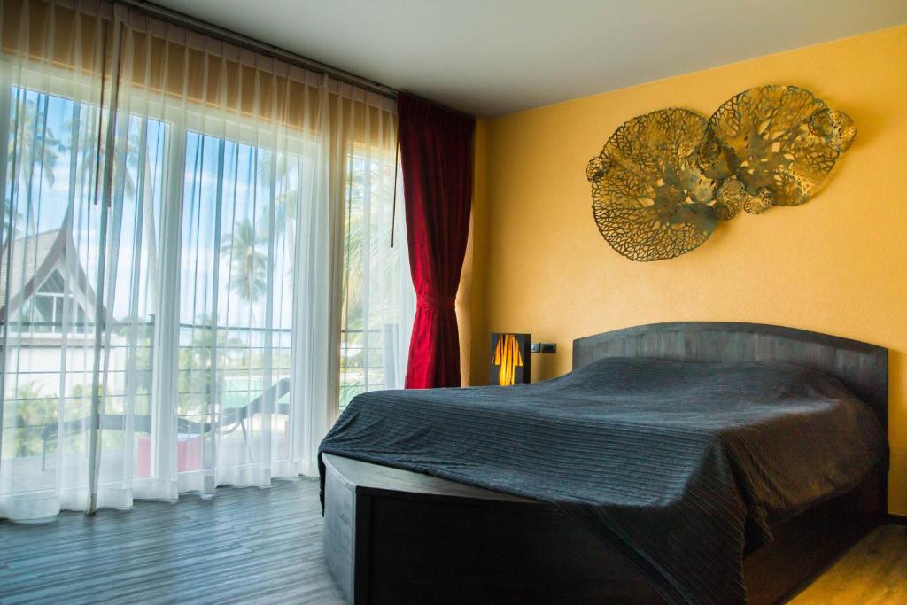 Shambhala Beach Resort - 10