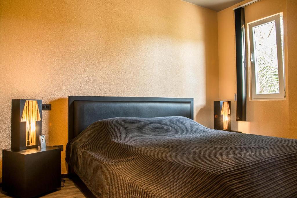 Shambhala Beach Resort - 19