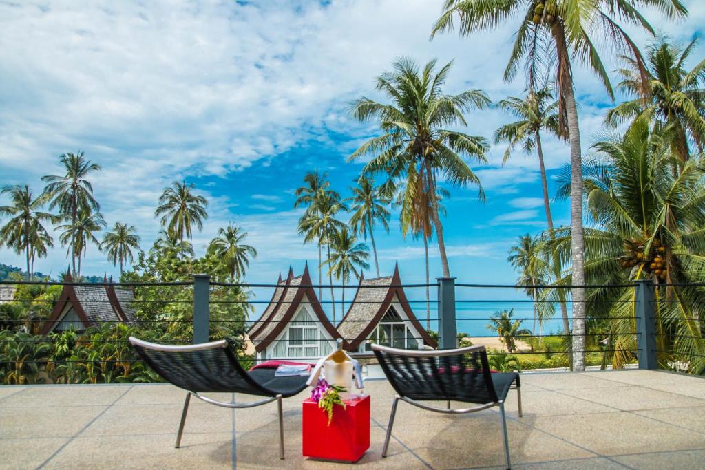 Shambhala Beach Resort - 7