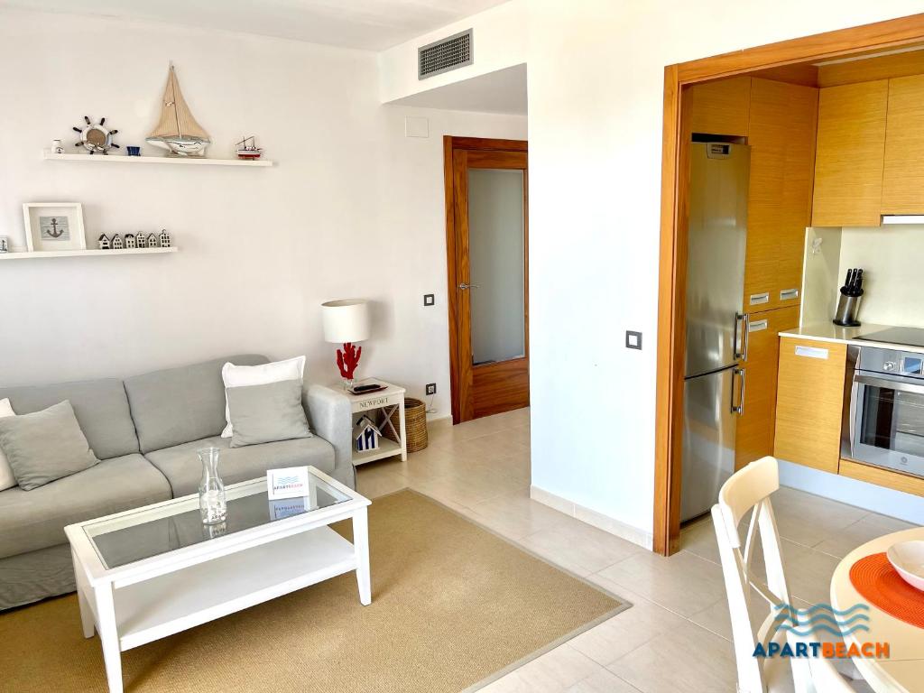 A kitchen or kitchenette at APARTBEACH PANORAMIC VISTAS PLAYA y PISCINA
