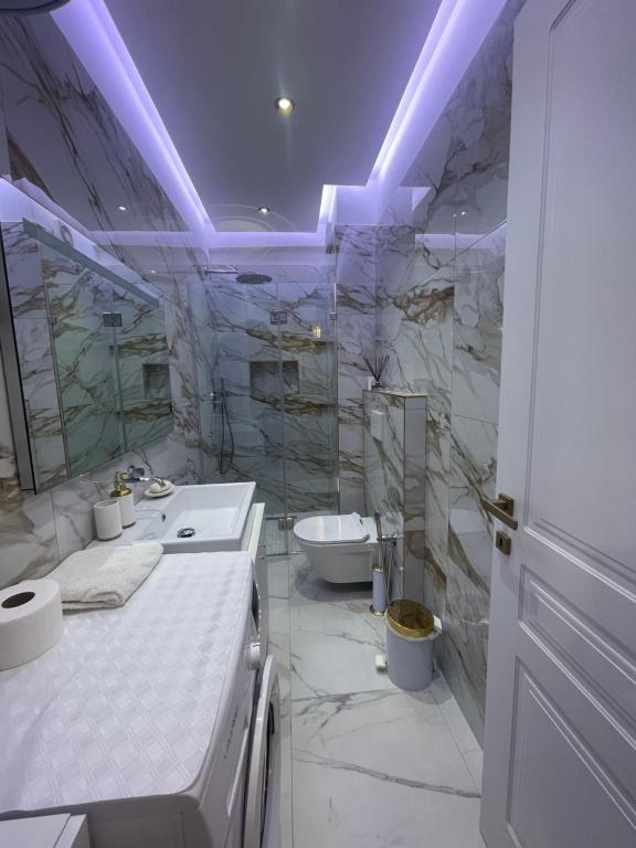 Albjona Apartment Central - Imazhi 3