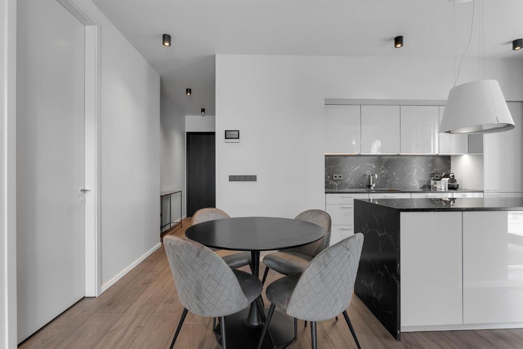 Kuchyň nebo kuchyňský kout v ubytování Modern Apt in Central Reykjavík