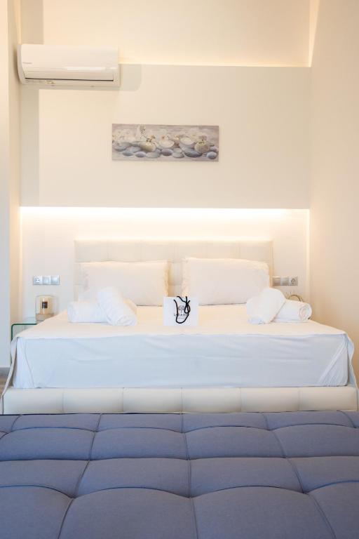 Luxury Studios Kallithea by Corfuescapes - テラス付きのダブルルーム