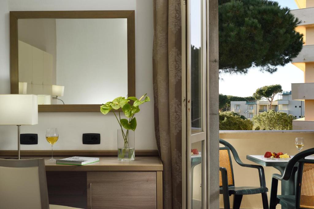 Park Hotel Marinetta - Beach & Spa - Comfort Double O Twin Room Con Balcone