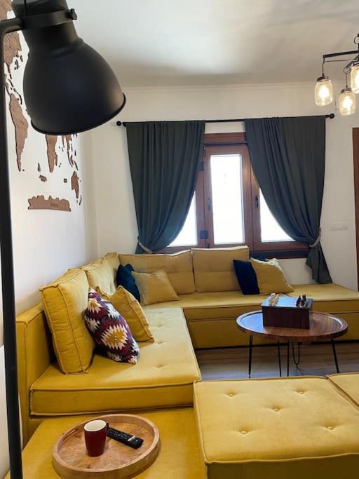 Posedenie v ubytovaní Dimitris place