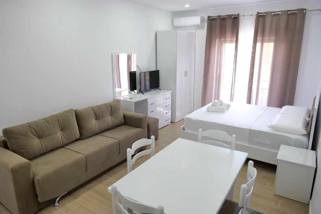 Ledio Apartments - Image 7