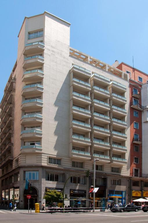 Hotel Madrid Plaza de España, Affiliated by Meliá - Resim 40