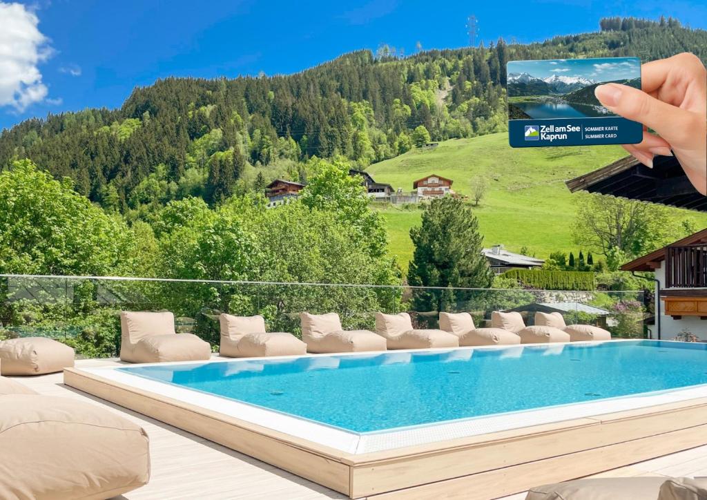 Nespecifikovaný výhled na hory nebo výhled na hory při pohledu z hotelu