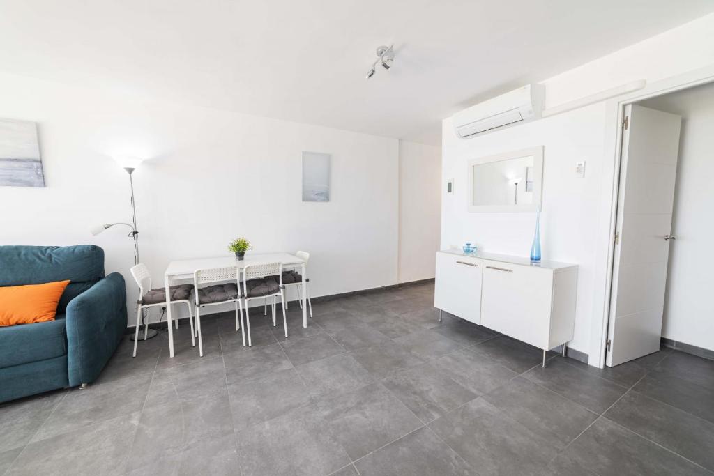 Posedenie v ubytovaní Apartamento Beachfront Sonrisas