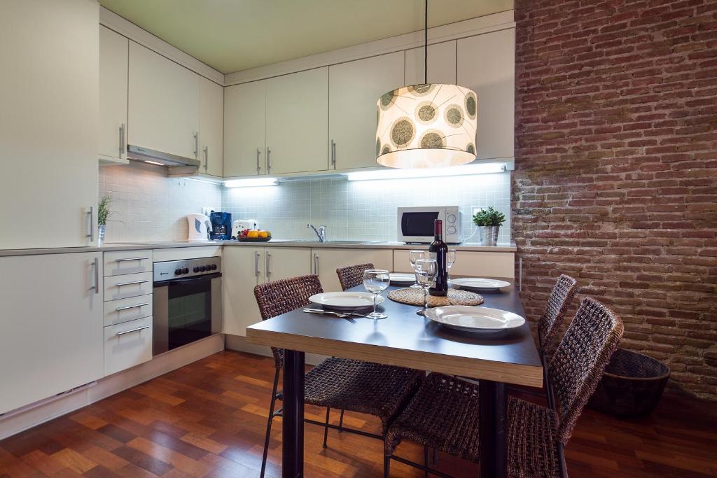 Inside Barcelona Apartments Esparteria - 1