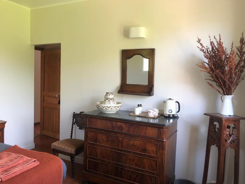Domaine de Montbarri - Queen Room With Garden View