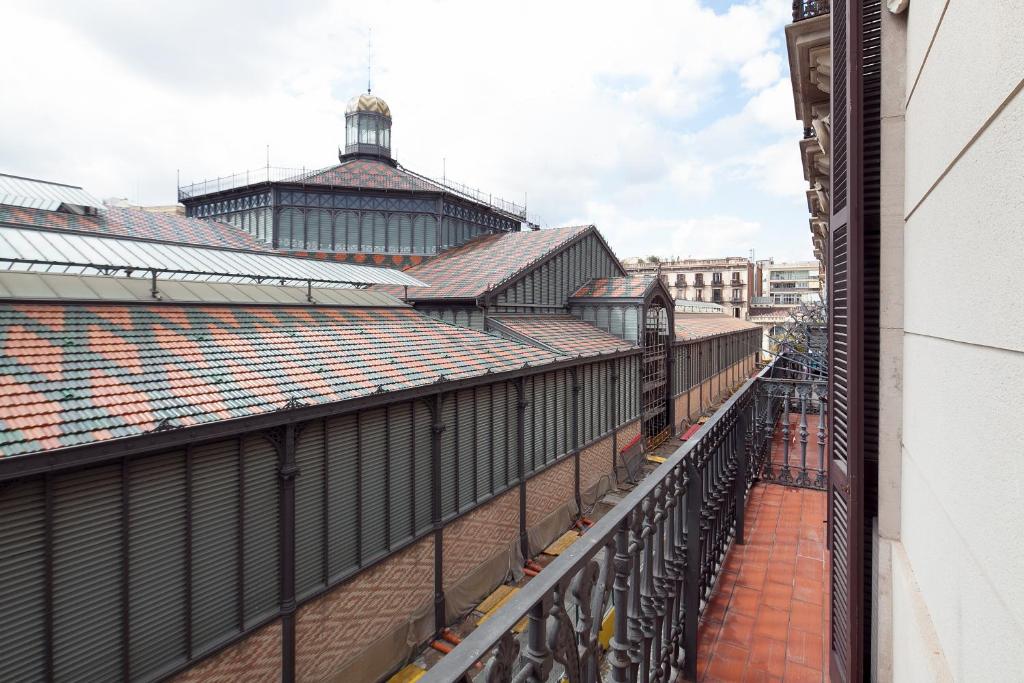 Inside Barcelona Apartments Mercat - 17