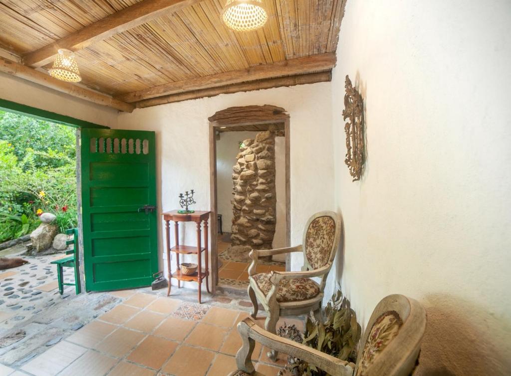 Posezení v ubytování Finca Los Abuelos - La Planta