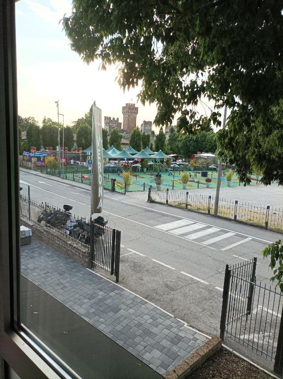 Tenis alebo squash v ubytovaní La pacheca alebo jeho okolí