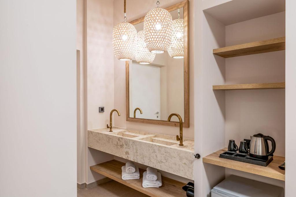 Zdjęcie z galerii obiektu Hotel Eucalyptus w mieście Mesaria