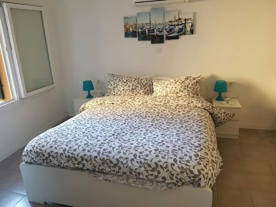 center Mestre 15 minutes from Venice, parking Bellini - Housity