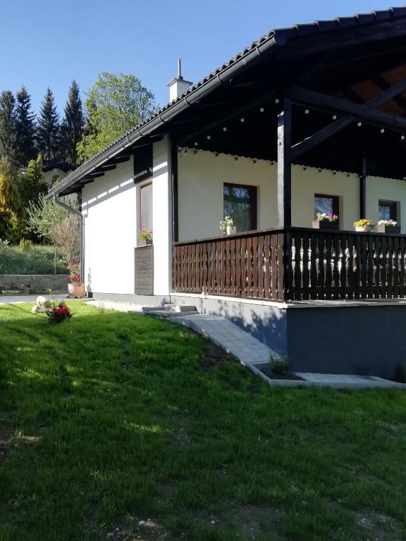 Budynek, w którym mieści się dom wakacyjny