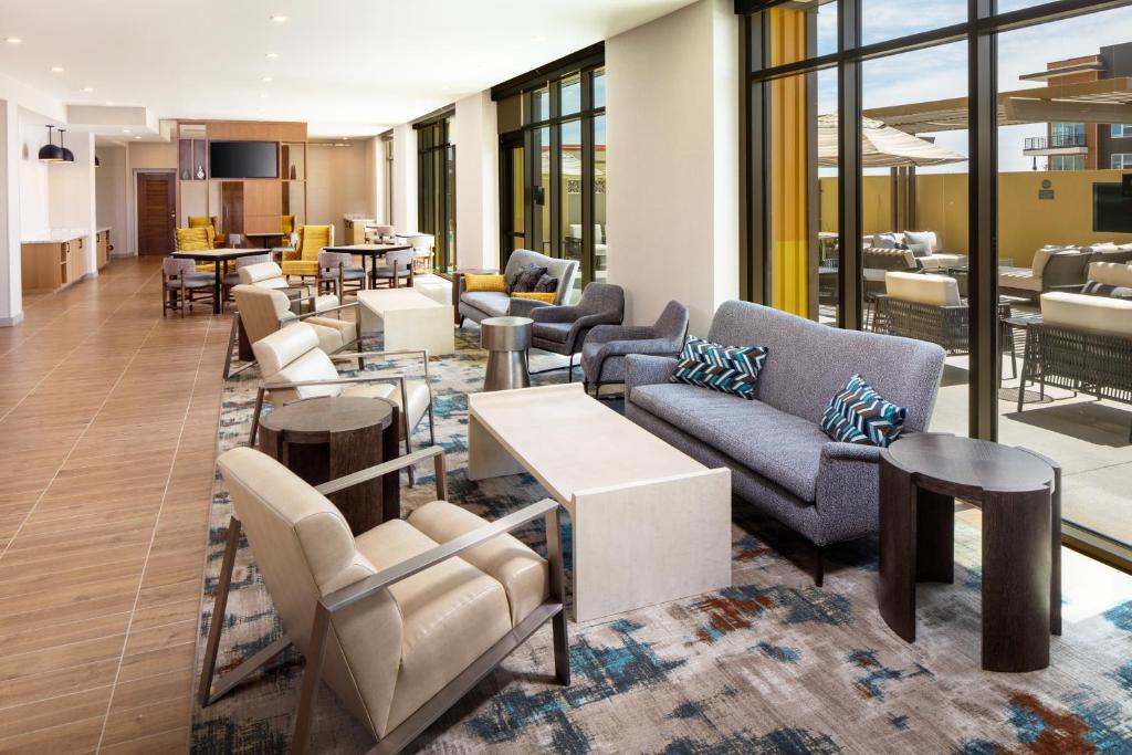 Hyatt Place Scottsdale North photo