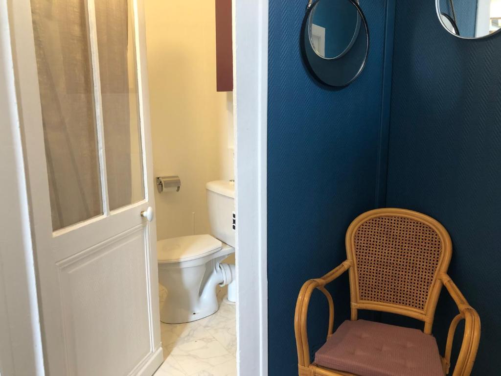 Kúpeľňa v ubytovaní Studio paisible avec jardin - Tours centre
