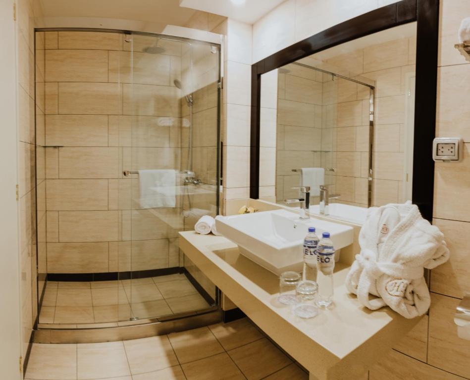 Koupelna v ubytování Nobility Grand Hotel