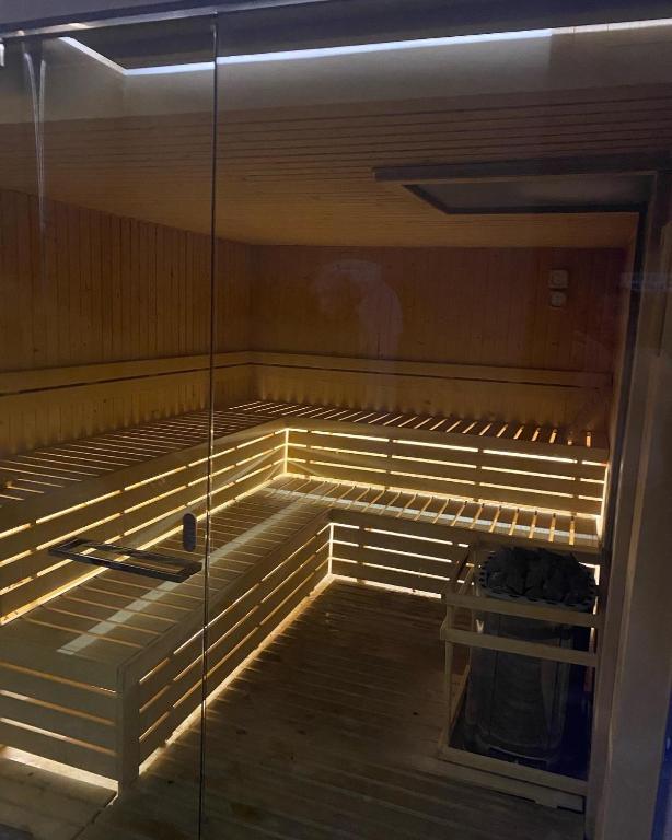 Luxury home - Image 11