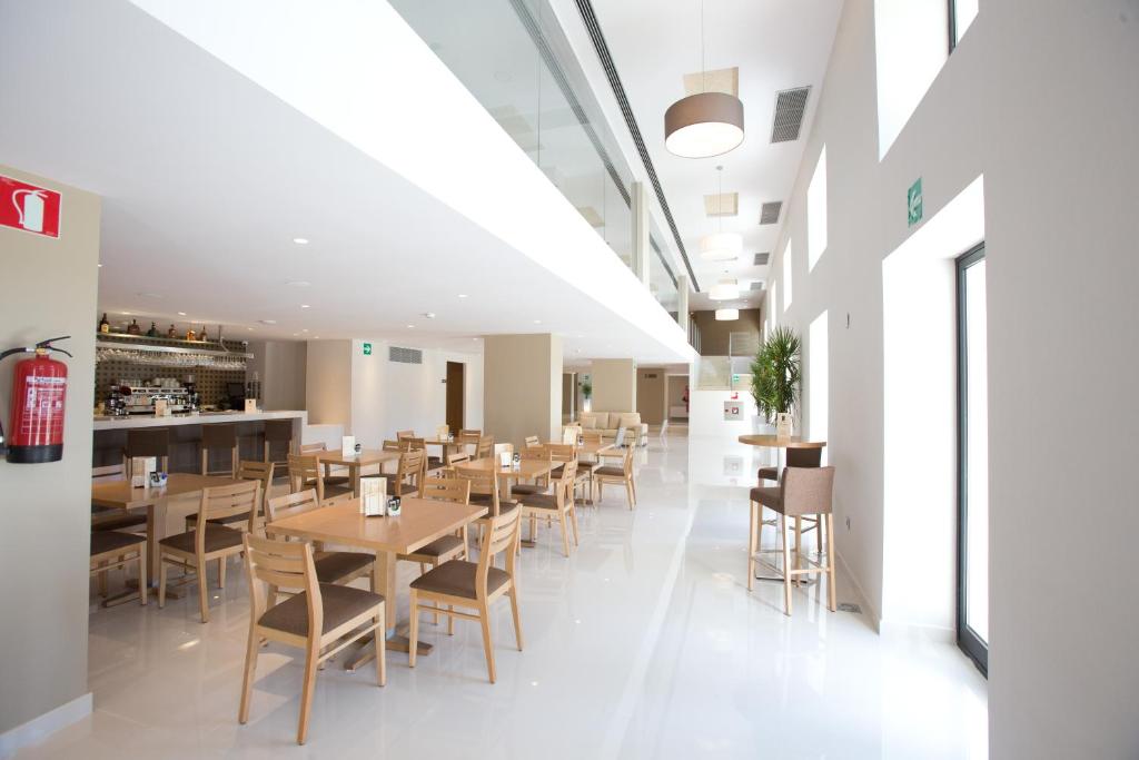 M.A. Hotel Sevilla Congresos, Sevilla – Bijgewerkte prijzen 2023