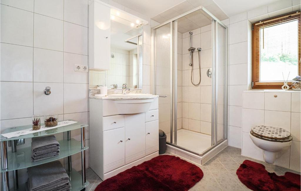 Kúpeľňa v ubytovaní Moderne Ferienwohnung Uderns