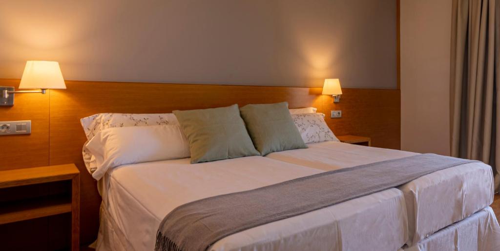 Hotel Viadero - Dreibettzimmer