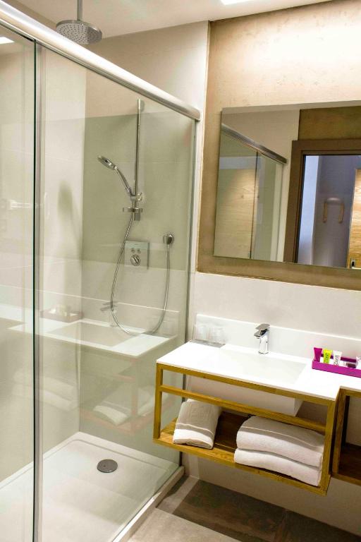 Un baño de Zenit San Sebastián