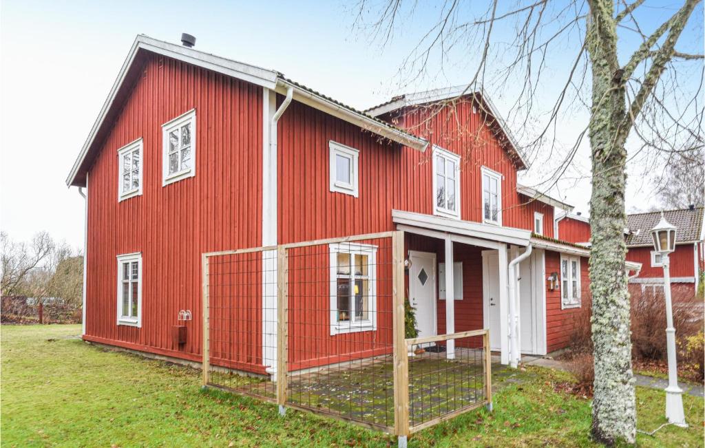 Amazing home in Sjötorp with 3 Bedrooms