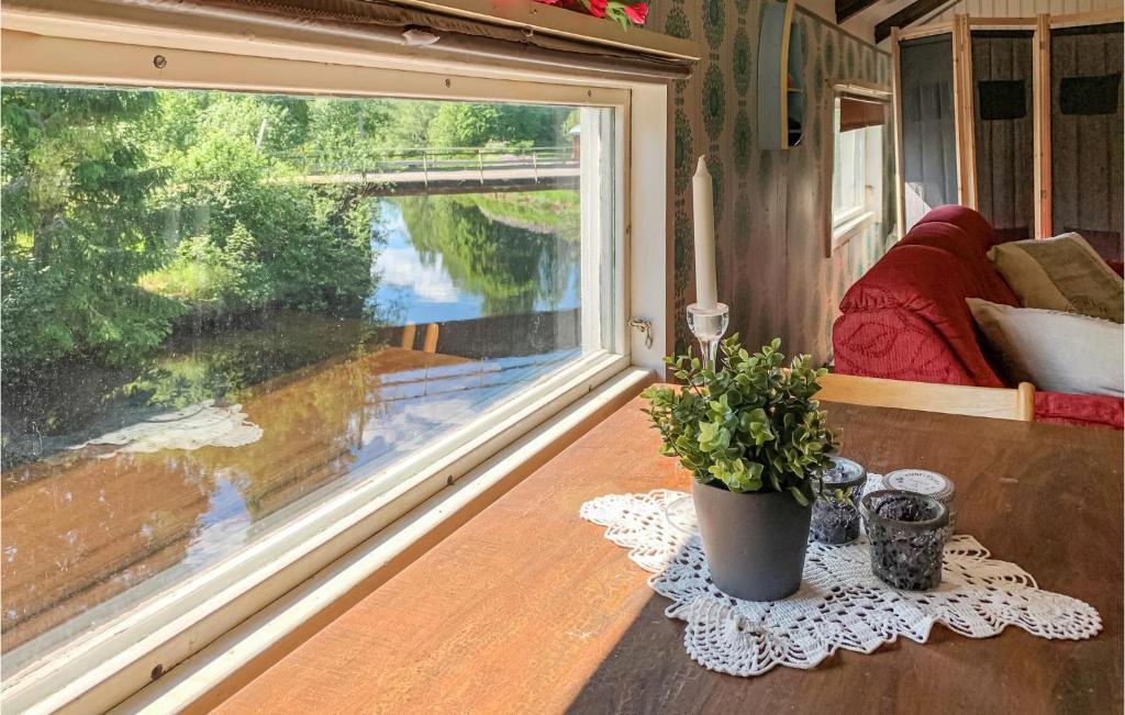 Amazing Home In Torsby With House Sea View - Casa De Vacaciones