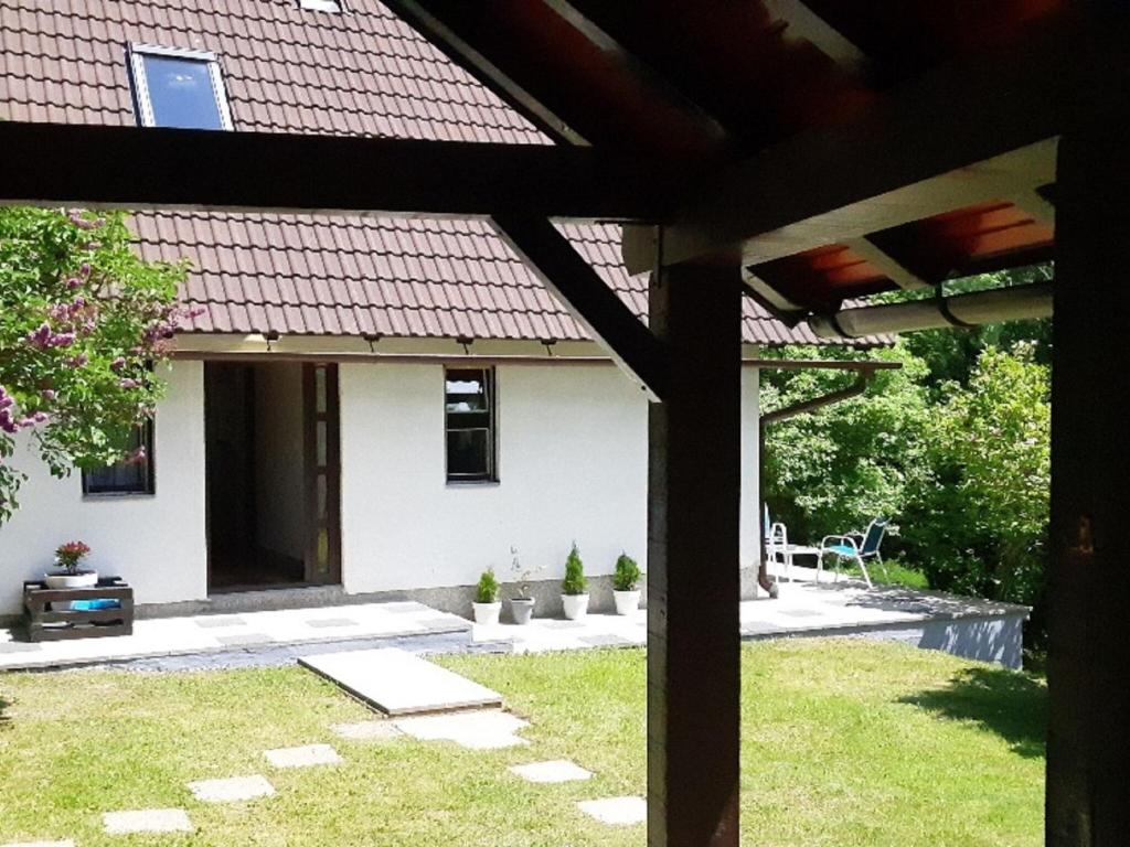 Fotografia z galérie ubytovania Detached house at 100m distance of the lake v destinácii Lokve