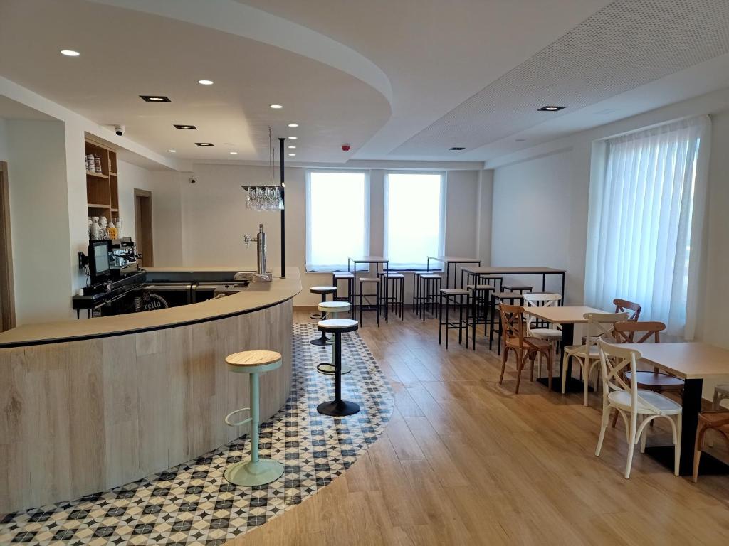 Albergue La Huellaにあるレストランまたは飲食店