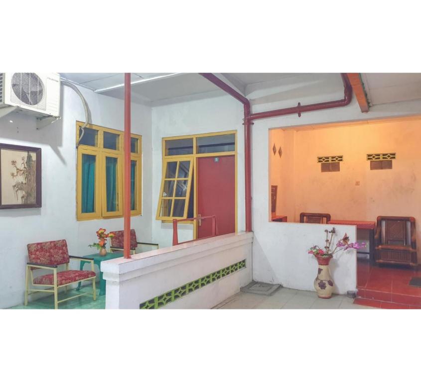 Posezení v ubytování Hotel Jaya Kusuma near Candi Prambanan Mitra RedDoorz